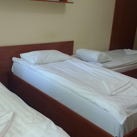 Willa Marina Widzew Łódź Buitenkant foto
